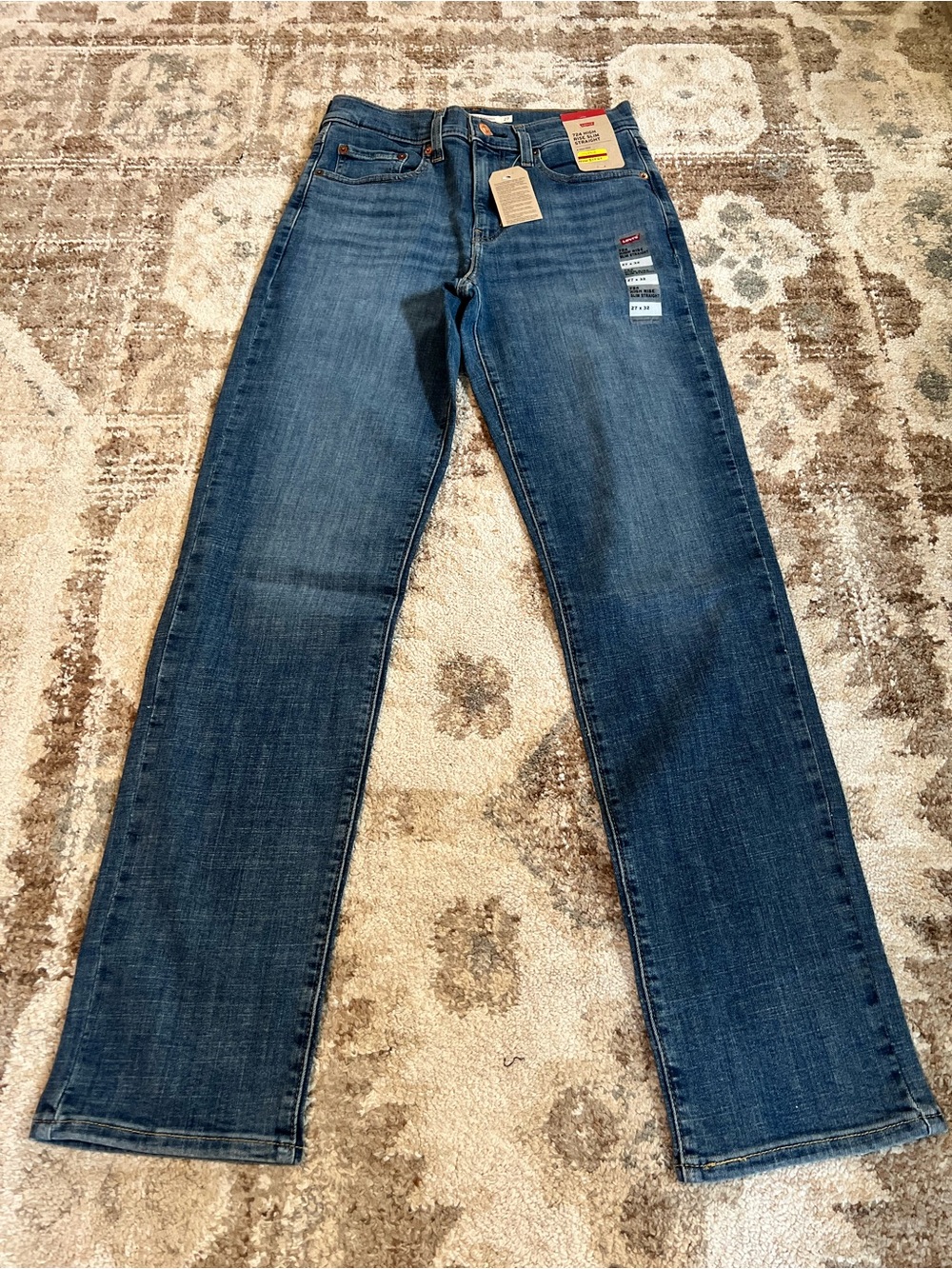 Levi's Women's 724 High Rise Straight Jeans